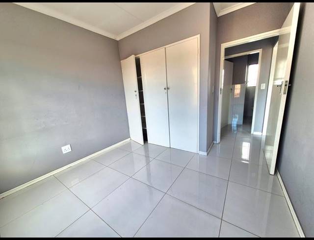 2 BEDROOM PROPERTY TO RENT IN MONAVONI